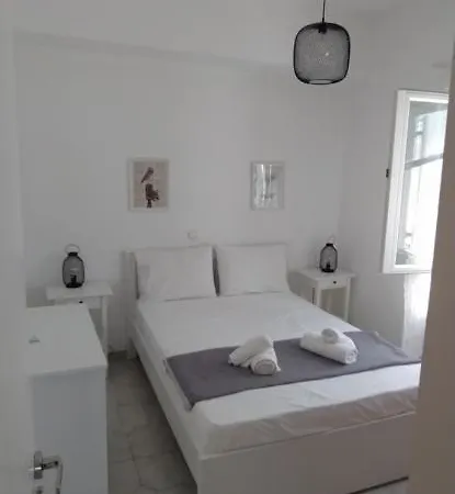 Camara House, Andiparos